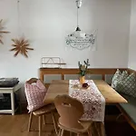 11er Haeusl Casa de Férias *