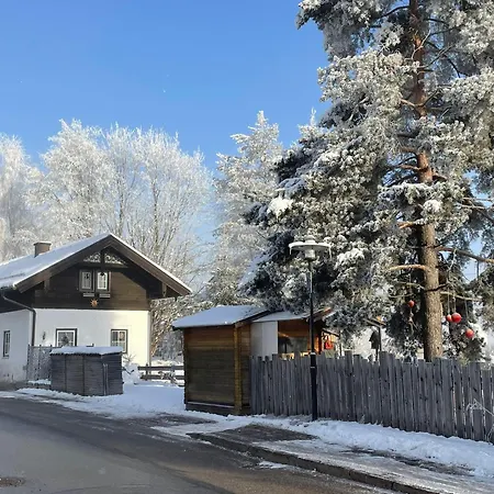 11er Haeusl Дом отдыха *