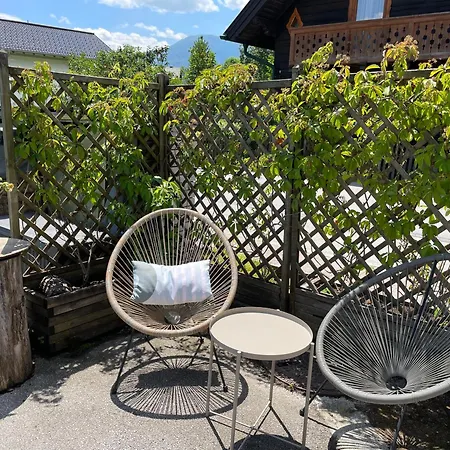 11er Haeusl * Флахау