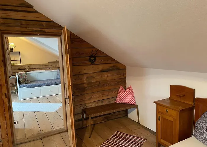 11er Haeusl 펜션 플라차우